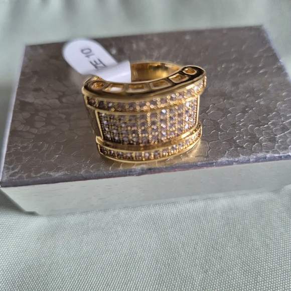 Ring - Picture 5 of 7